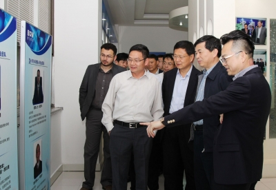 2017年，時任中組部副部長周祖翼一行天通調(diào)研